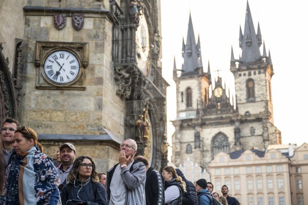 Nová knížka Dana Browna se odehrává v Praze. Přitáhne nám to turisty, věří stát