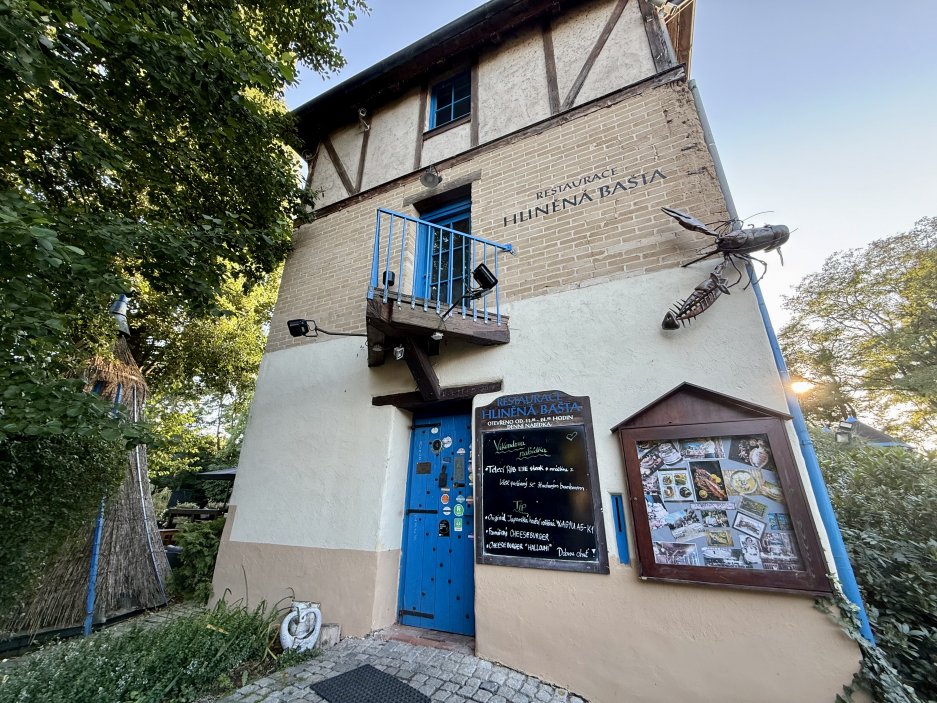 Restaurace Hliněná bašta