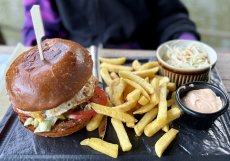 Farmářský cheeseburger