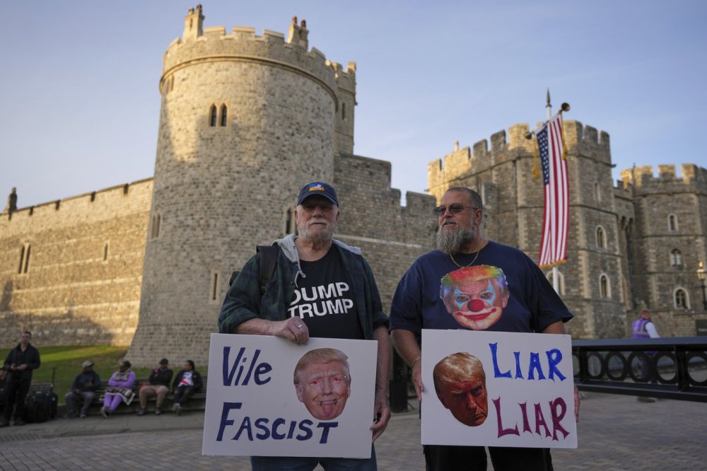 Trump u krále Karla III.: Velkolepé přijetí kalí protesty