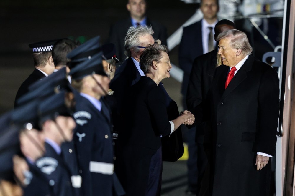 Trump u krále Karla III.: Velkolepé přijetí kalí protesty