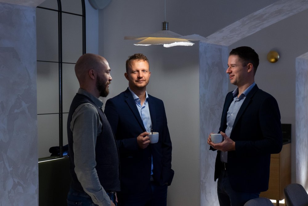 Zleva: Igor Bubeník (Corwin), Josef Kupec z KPMG a Libor Pyskatý (REMAX)