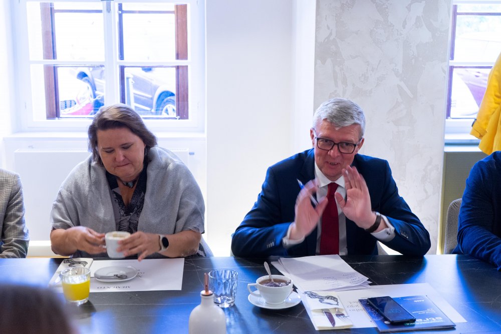 Zleva: Marcela Fialková a Karel Havlíček