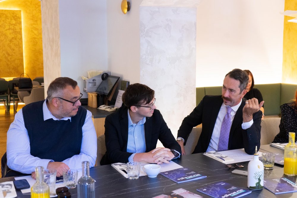 Zleva: Tomáš Balvín z Natlandu, Vít Soural (Flat Zone) a David J. Wodinsky (Finep)