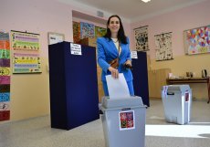 Předsedkyně TOP 09 Markéta Pekarová Adamová odevzdala svůj hlas ve volbách do Poslanecké sněmovny v Praze v ZŠ Na Balabence.