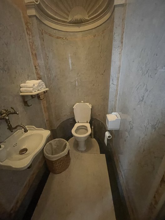 Salóny mají i vlastní toalety