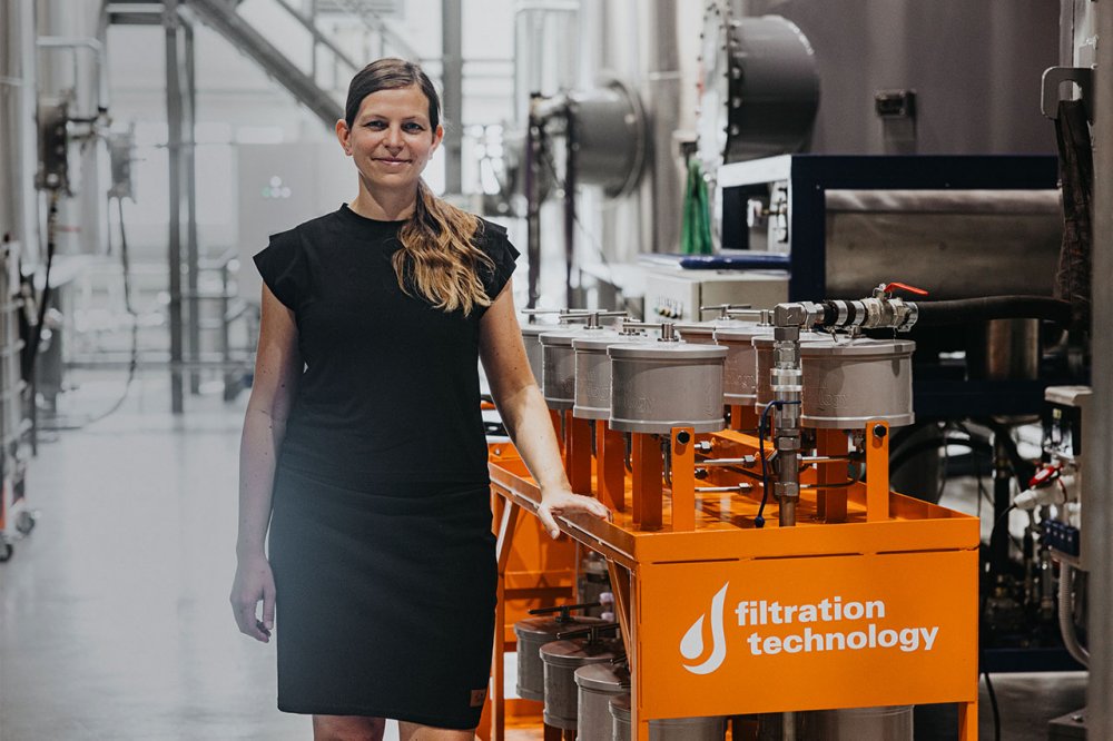 Hned za ekodrogerií se umístil projekt filtrace odpadních olejů. Představila ho společnost Filtration Technology.