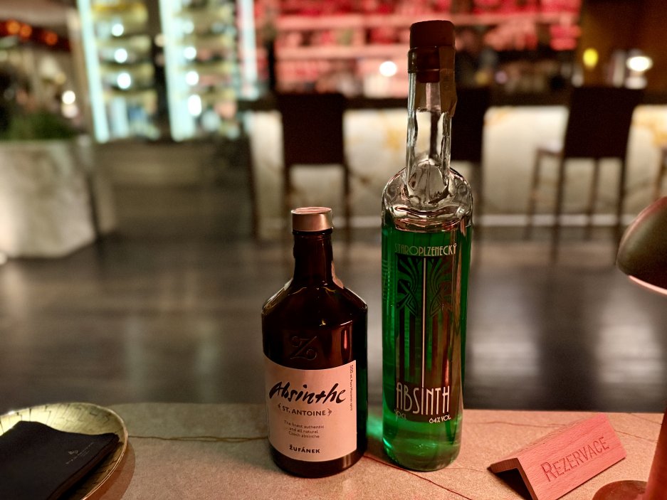 Dvojice absintů – Staroplzenecký a Žufánkův, pocta pražské dekadenci.
