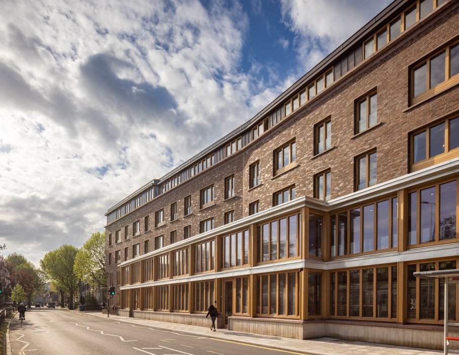 Appleby Blue - londýnský domov seniorů od JTRE