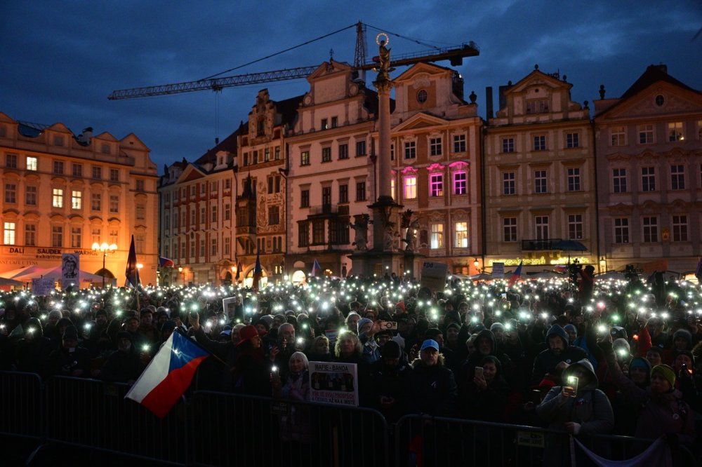 Demonstrace Milion chvilek na Staroměstském náměstí