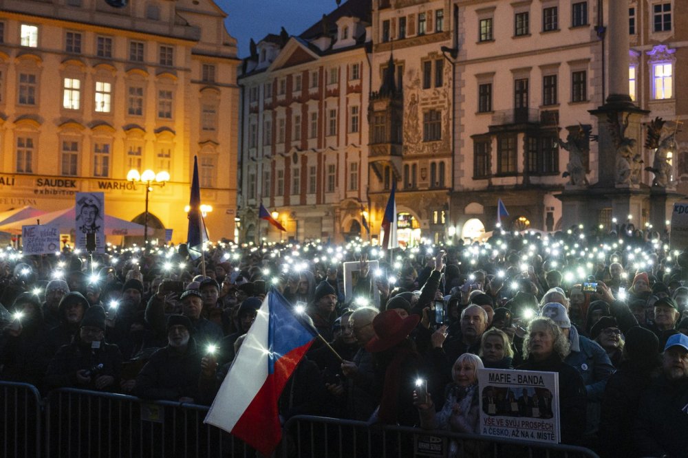 Demonstrace Milion chvilek na Staroměstském náměstí