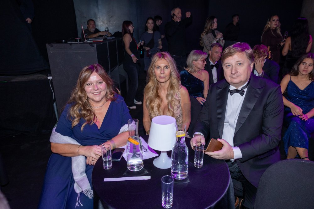 zleva Martina Mislerová, Charlotta Petrovková, Radomír Lapčík