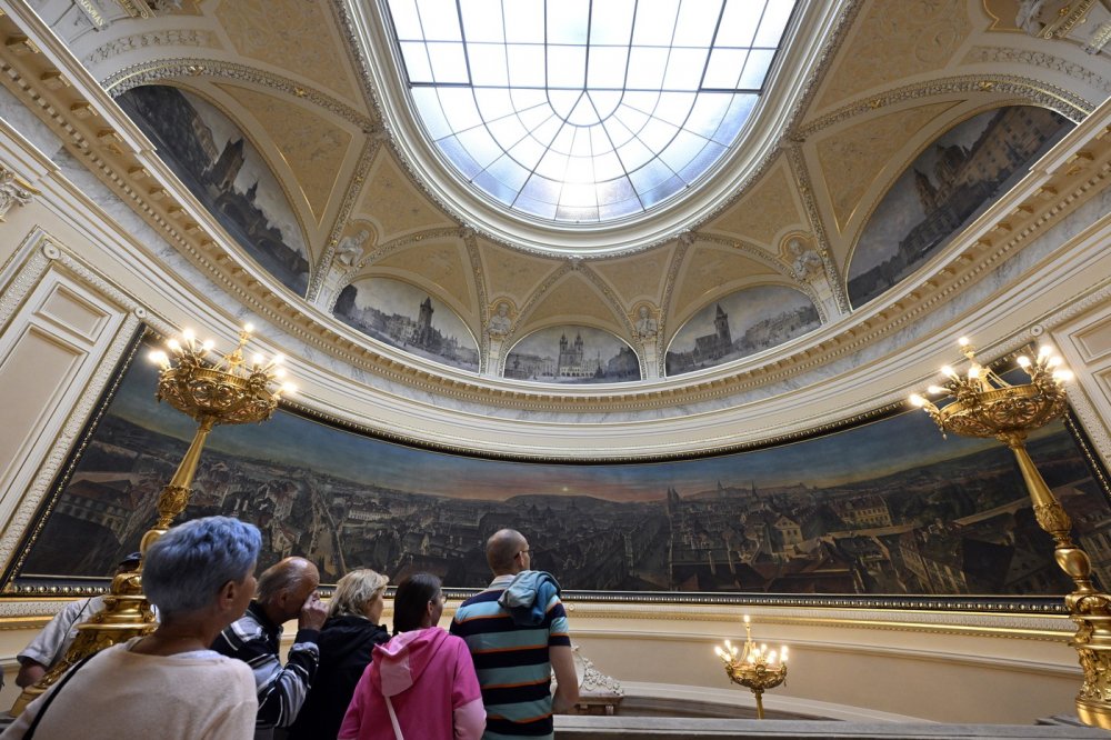 Návštěvníkům se po pětileté rekonstrukci znovu otevřela hlavní budova Muzea Prahy na Florenci. Nabídne novou stálou digitální a interaktivní expozici o historii Prahy i modernizované návštěvnické zázemí