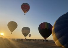 Festival přilákal účastníky z více než 15 zemí. Zahraniční piloti často zmiňovali kontrast mezi mořem a pouští, který jinde prakticky neexistuje. 