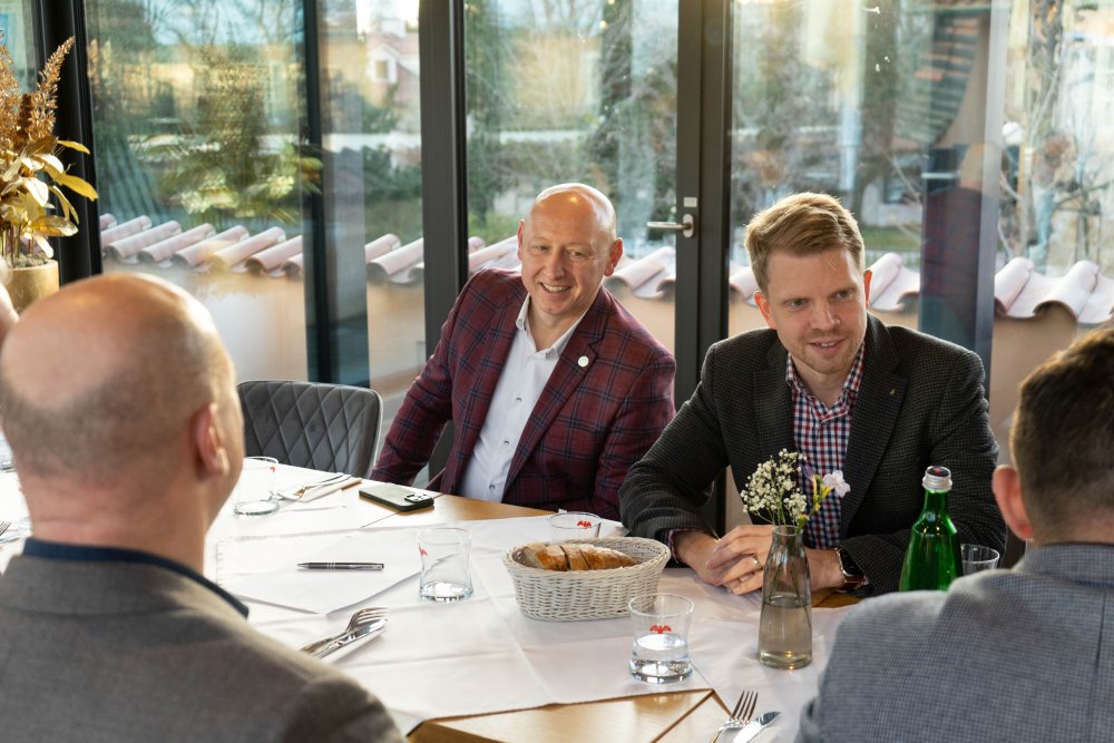 Zleva: Tomáš Jelínek z Century 21 a Jan Brejl z Partners Financial Services
