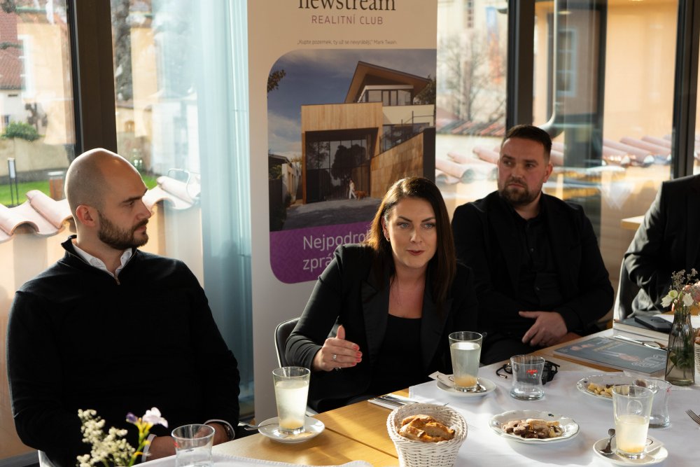 Zleva: Jakub Dobrý z Corwin, Monika Zvonková a Pavel Šánek ze Semela Ateliers