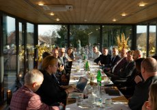 Na závěrečném setkání Realitního Clubu v roce 2025 se v restauraci Lví dvůr diskutovalo o tom, kam se český realitní trh v roce 2026 posune 