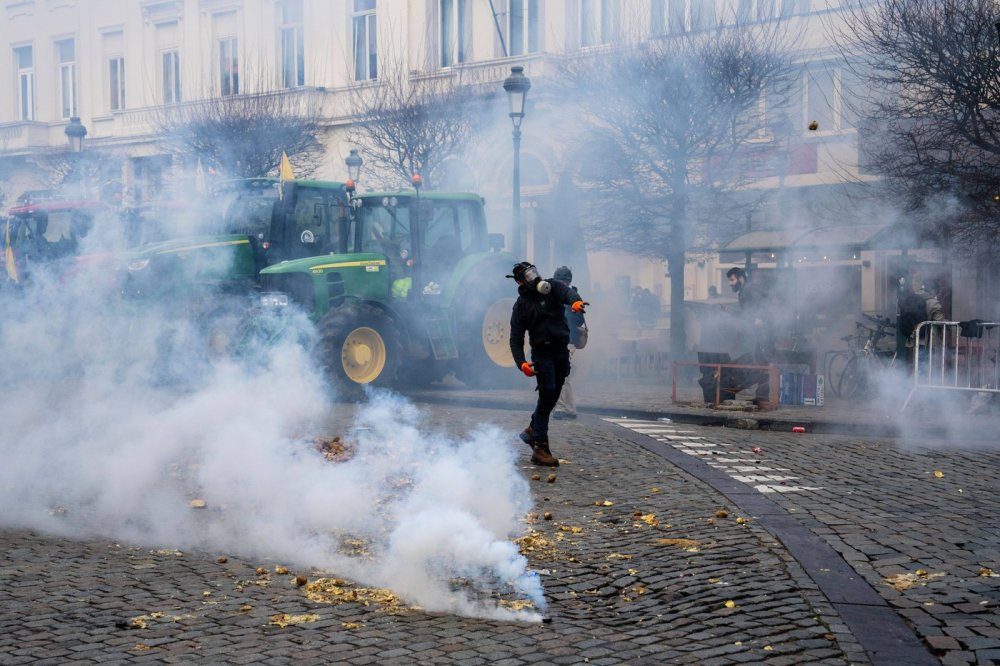 V Bruselu protestují tisíce zemědělců proti zemědělské politice EU
