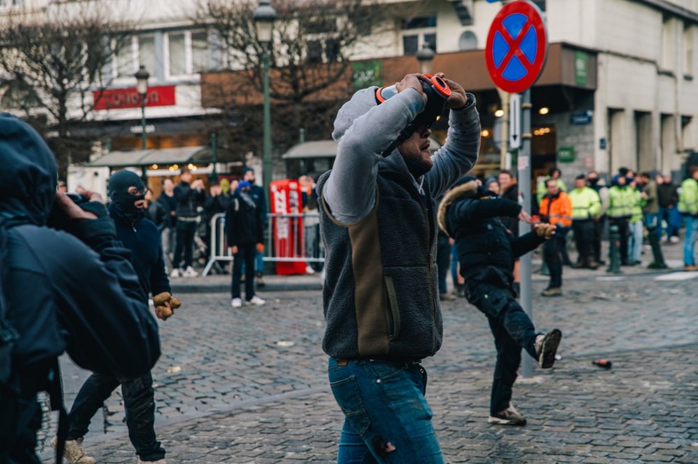 V Bruselu protestují tisíce zemědělců proti zemědělské politice EU