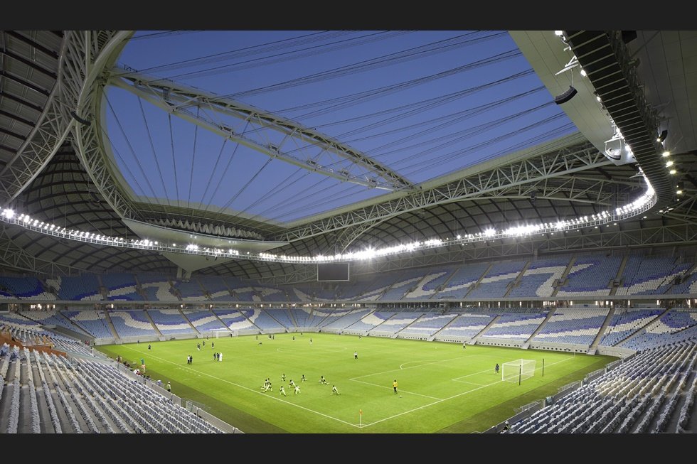 „Ten nejdůležitější stadion bych chtěl postavit doma,“ říká architekt Jan Klaška, jenž se z Česka dostal až ke světovým projektům v Americe. V otevřeném rozhovoru popisuje zákulisí globální architektury, roli investorů i svůj sen spojený se Spartou.