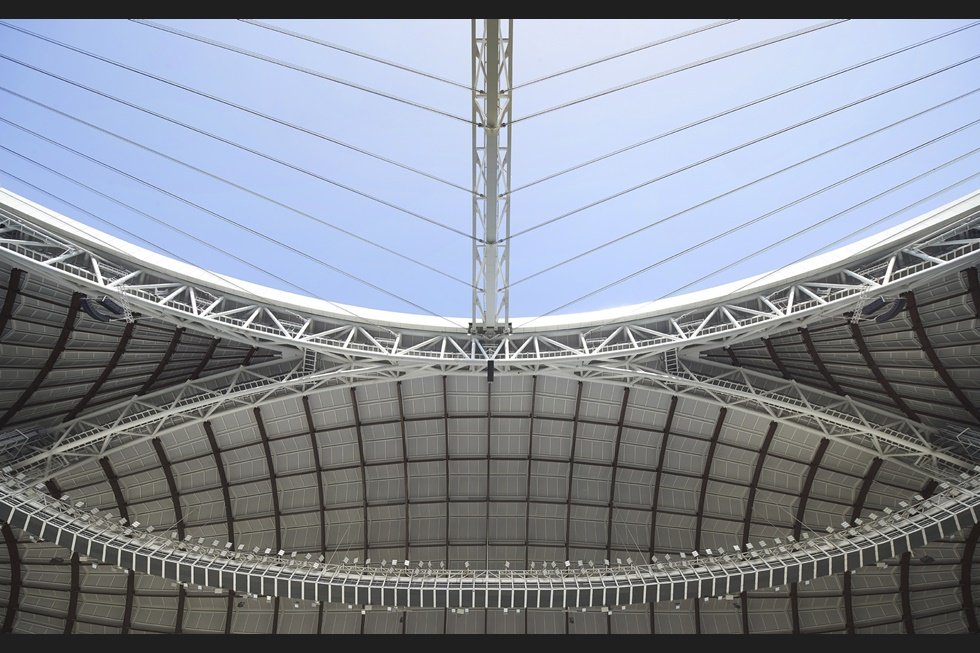 „Ten nejdůležitější stadion bych chtěl postavit doma,“ říká architekt Jan Klaška, jenž se z Česka dostal až ke světovým projektům v Americe. V otevřeném rozhovoru popisuje zákulisí globální architektury, roli investorů i svůj sen spojený se Spartou.