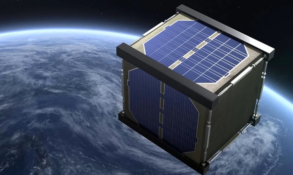 Družice LignoSat vyvinutá na Kjótské univerzitě byla ve vesmíru prvním kosmickým přístrojem vyrobeným ze dřeva.