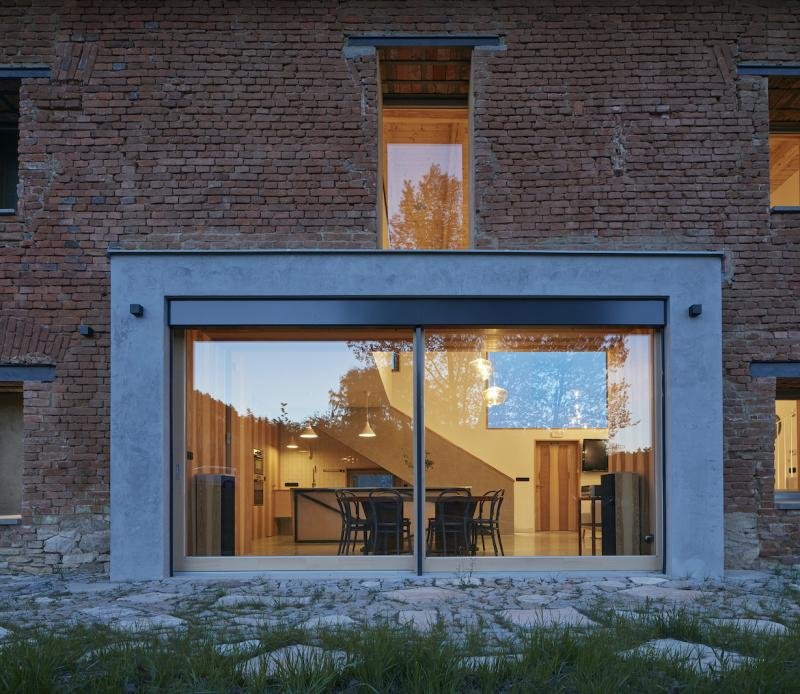 Milovníci kvalitní architektury ocení i ubytovaní v této zrekonstruované sýpce nedaleko Moravské Třebové. 