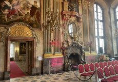 Ještě před několika desítkami let byl zámek Książ vyrabovanou ruinou na okraji zájmu. Dnes patří k nejdynamičtěji se rozvíjejícím historickým areálům střední Evropy.