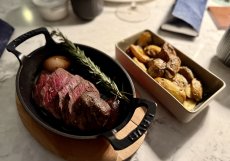 LENZ SocialDining – steak