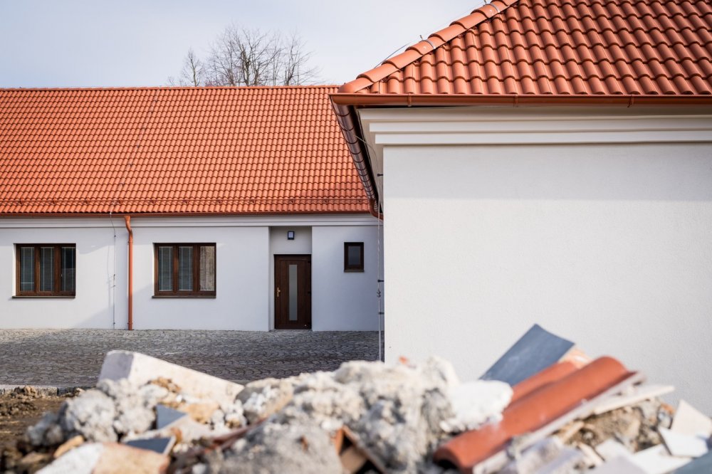 Římskokatolická farnost v Myslibořících na Třebíčsku dokončila sociální byty