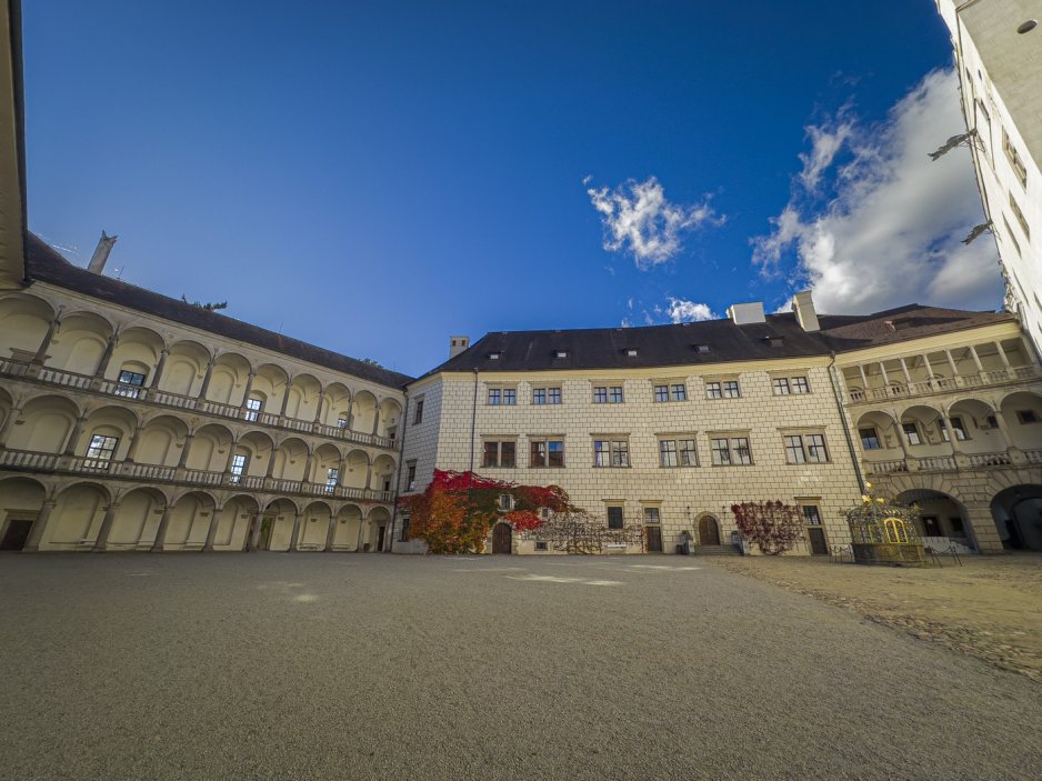 Jindřichohradecký zámek zahájil sezonu, nabízí to nejlepší ze všech tras