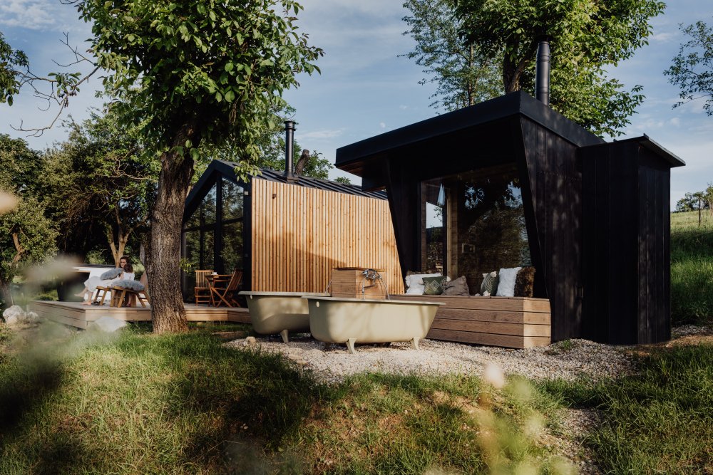 V Bílých Karpatech zaujalo místo 4úhly, které pracuje s lokálními materiály i podporou biodiverzity. 