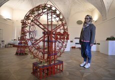 Zámek v Holešově na Kroměřížsku vystaví od pátku 3. dubna stovky modelů ze stavebnice Merkur, která je na trhu více než 100 let. 