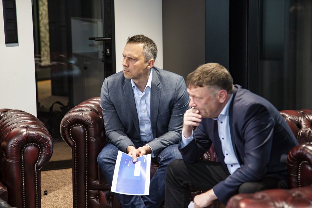 Zleva Tomáš Kaluš (UDI  Group) a Pavel Šatný (Doornite)