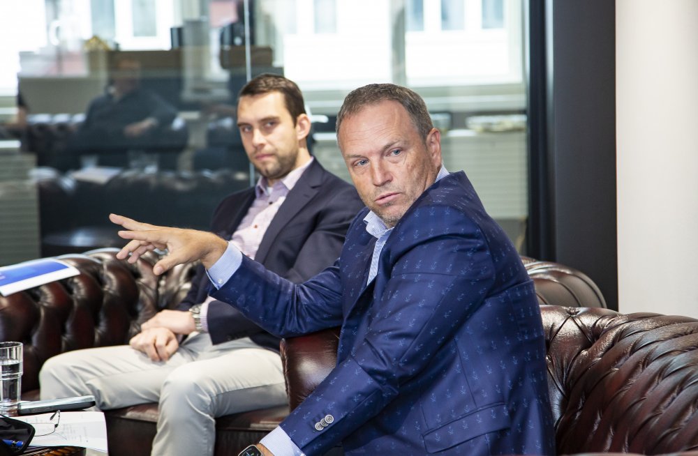 Zleva Petr Bulan (Century 21) a Aleš Nykodým (mam-equity)