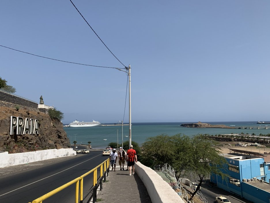 Kapverdy chtějí vedle turismu vybudovat digitální ekonomiku a stát se novým technologickým uzlem Atlantiku. Investují do e-governmentu, infrastruktury i globální viditelnosti.