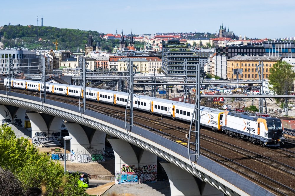 Leo Express ukázal vlaky pro linky na Slovensko, mohly by jezdit i na Ukrajinu