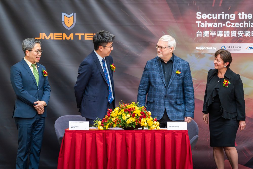Jmem Technology otevře v Brně centrum bezpečnosti čipů