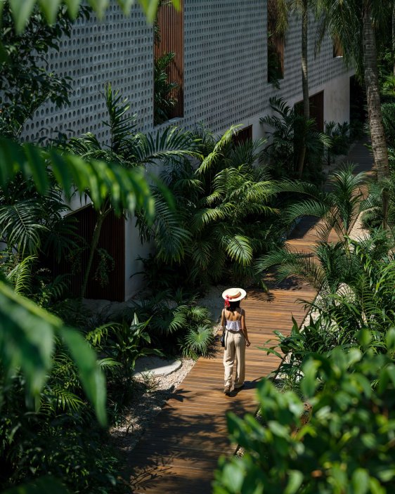 Za cenu menšího bytu v Praze prodávají čeští developeři na Bali vily s bazénem a slibují výnos kolem dvanácti procent. První projekt je vyprodaný, další v přípravě.