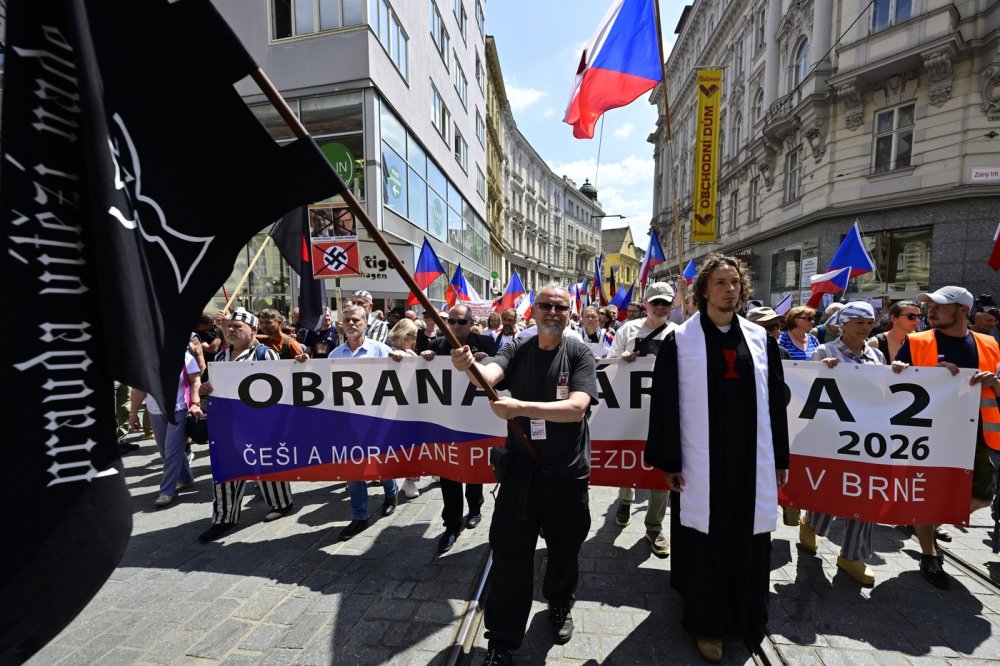Odpůrci sjezdu sudetských Němců zaplnili Dominikánské náměstí v Brně