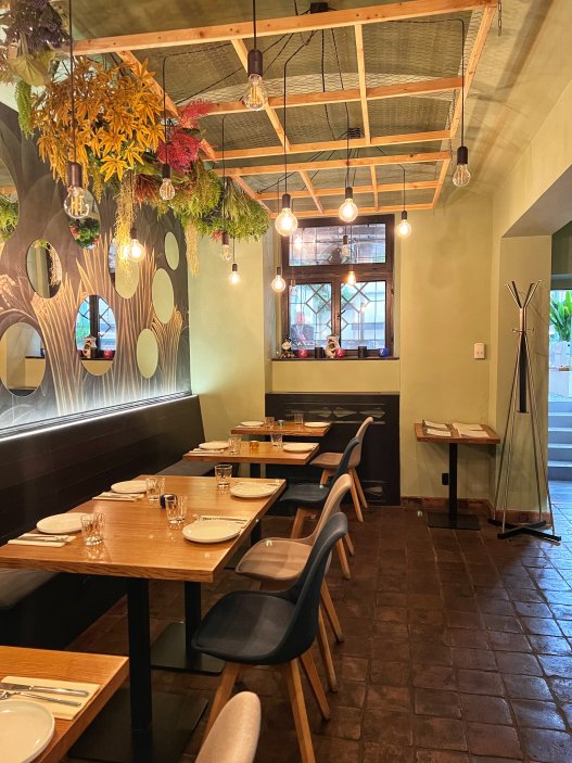 Interiér restaurace Eleven.