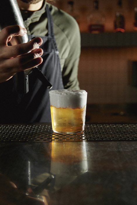 Pražský restaurant bar Alma se dostal do premiérového žebříčku 50 Best Bars Europe. Pod vedením Pavla Sochora obsadil 25. místo a potvrdil pozici jedné z nejvýraznějších adres české koktejlové scény.