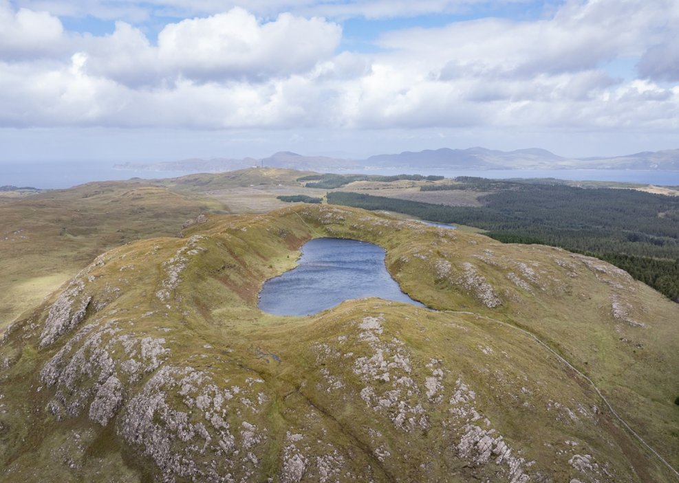 Srdcem panství je Glengorm Castle, reprezentativní sídlo ve stylu skotské baronské architektury postavené v roce 1860 podle návrhu renomovaných edinburských architektů Kinneara a Peddieho.