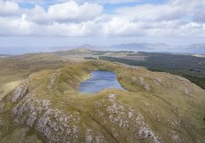 Srdcem panství je Glengorm Castle, reprezentativní sídlo ve stylu skotské baronské architektury postavené v roce 1860 podle návrhu renomovaných edinburských architektů Kinneara a Peddieho.