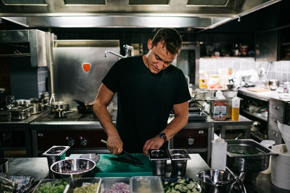 Kuchyni brněnské restaurace Element šéfuje zkušený Tomáš Reger
