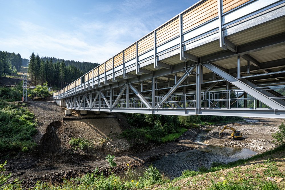Špindlerův Mlýn se blíží k historickému propojení Svatého Petra a Medvědína