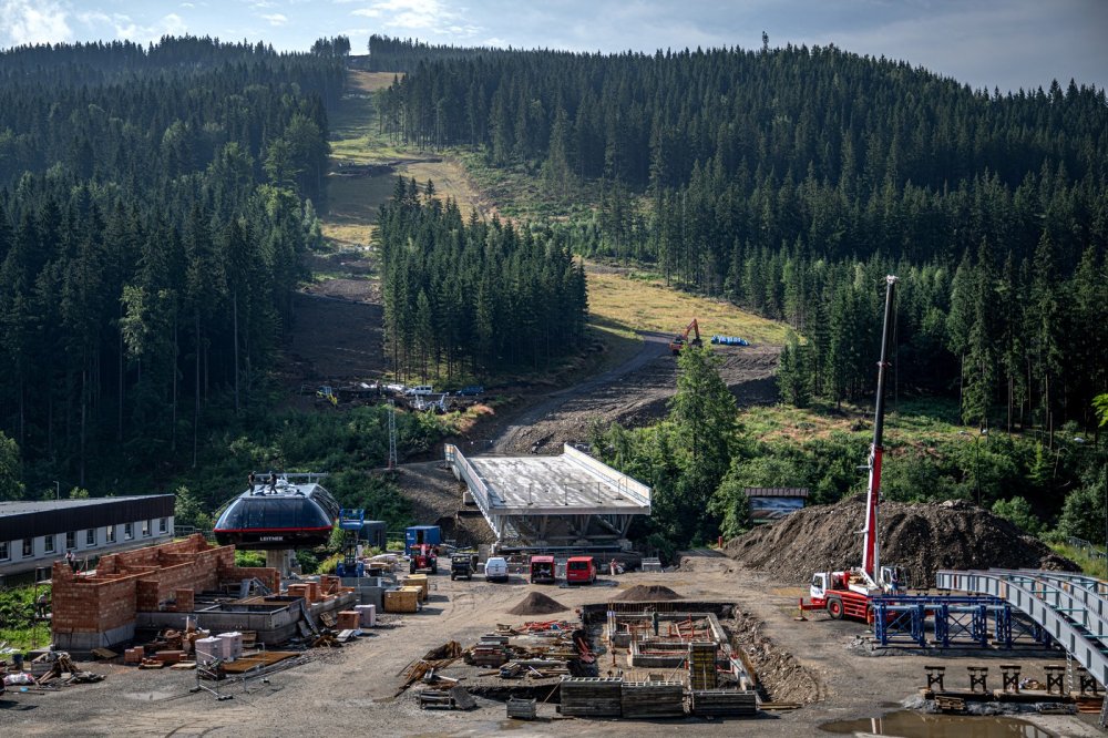 Špindlerův Mlýn se blíží k historickému propojení Svatého Petra a Medvědína