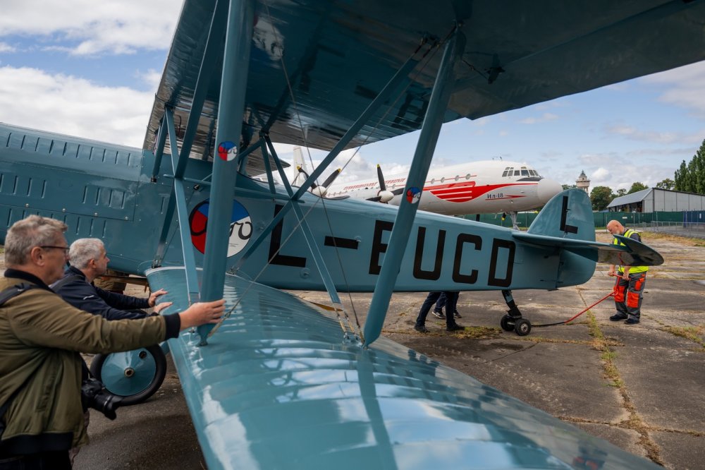 Dálkový let letounu Aero A-11 před 100 lety patřil k mimořádným výkonům československého letectví a pomohl představit světu úroveň tehdejšího českého leteckého průmyslu.