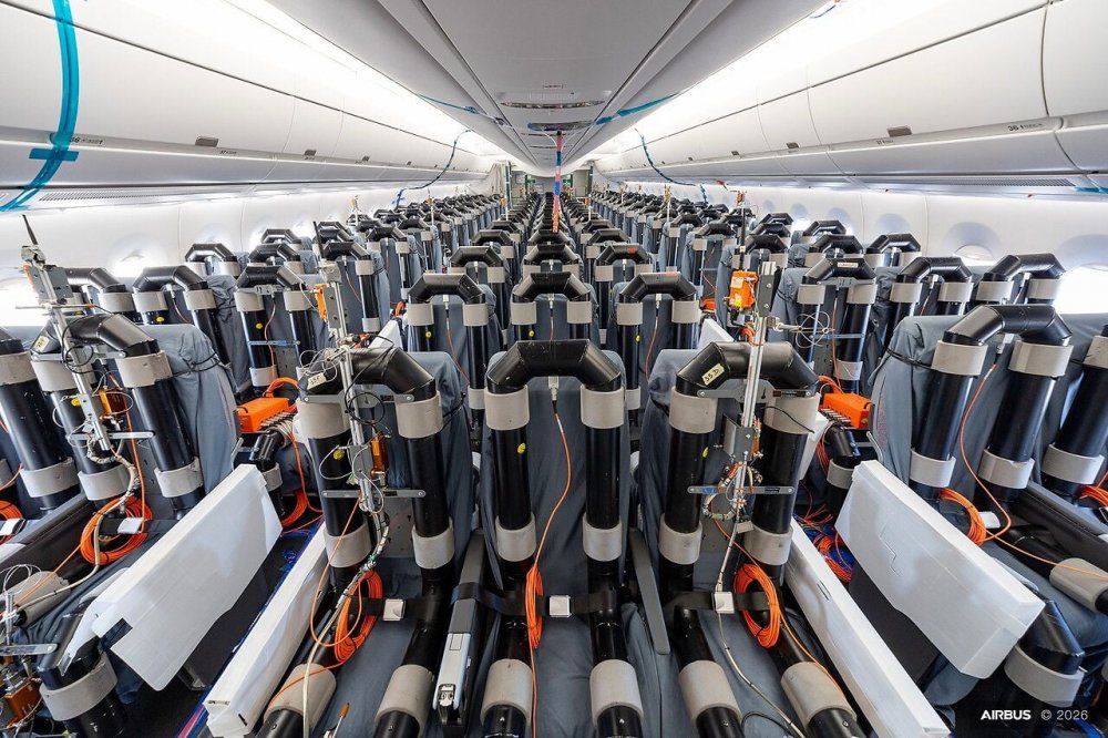 Z Francie až do Austrálie bez jediného přistání. Airbus A350-1000ULR strávil ve vzduchu přes 19 hodin a vzbudil mimořádný zájem leteckých fanoušků. Qantas s ním chce od roku 2027 létat přímo mezi Sydney a Londýnem.