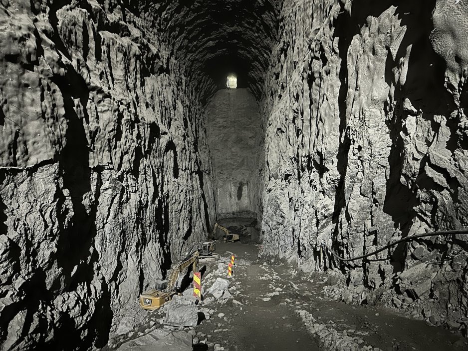 Odda je největším podzemním projektem v historii skupiny Metrostav, nikoliv však její první zkušeností na severu Evropy. Čeští stavbaři vstoupili do Skandinávie v roce 2006 a od té doby se podíleli na stavbách v Norsku, Finsku, Švédsku, na Islandu i Faerských ostrovech. Celkem už na severu Evropy vyrazili více než 57 kilometrů tunelů.